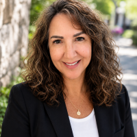 jennifer_bellini_headshot_8.4.26